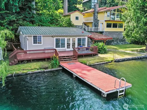 6819 Olive Ave, Stanwood, WA 98292