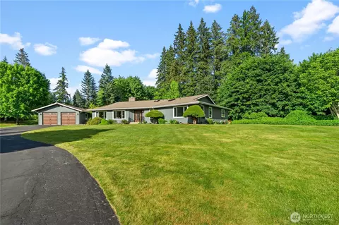 200 Riverhill Dr, Belfair, WA 98528