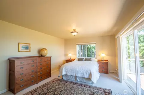 Bedroom - 105 Windfall Ln, Eastsound, WA 98245 photo 1 of 5