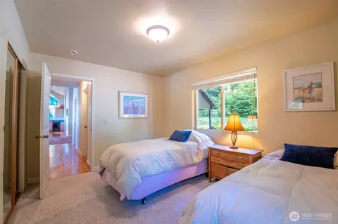 Bedroom - 105 Windfall Ln, Eastsound, WA 98245 photo 3 of 5