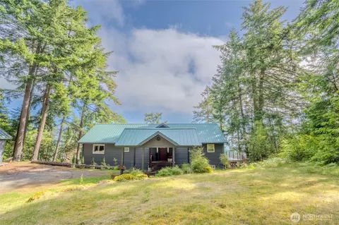 Exterior - 105 Windfall Ln, Eastsound, WA 98245 photo 2 of 6