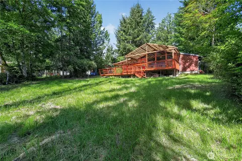 819 E Madrona Blvd NW, Lakebay, WA 98349
