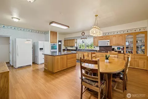 5611 S Doss Rd, Port Angeles, WA 98362