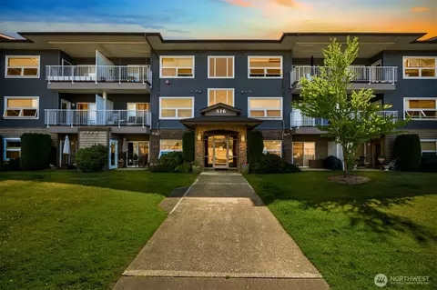 516 Darby Dr #309, Bellingham, WA 98226