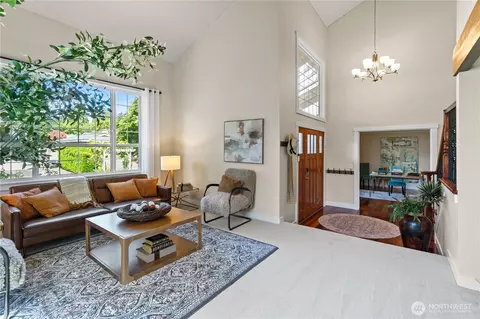 Entry Way - 19218 91st Ave NE, Bothell, WA 98011 photo 1 of 3