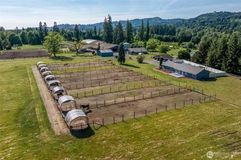 418 NW Hayes Rd, Woodland, WA 98674