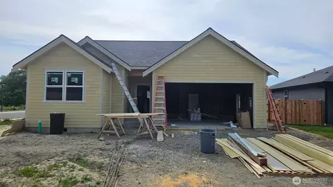 701 E 6th St, Nooksack, WA 98276 photo 5