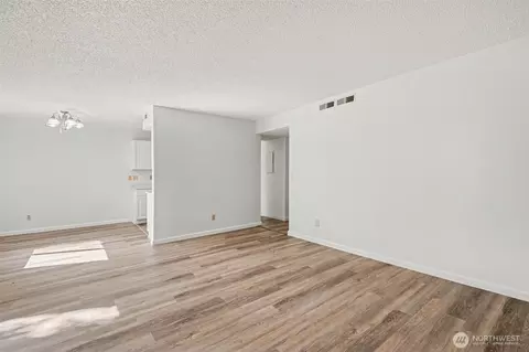 Living - 14148 74th Pl NE #A, Kirkland, WA 98034 photo 3 of 4