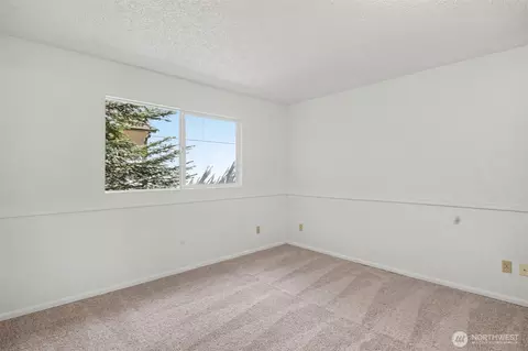 Bedroom - 14148 74th Pl NE #A, Kirkland, WA 98034 photo 3 of 3