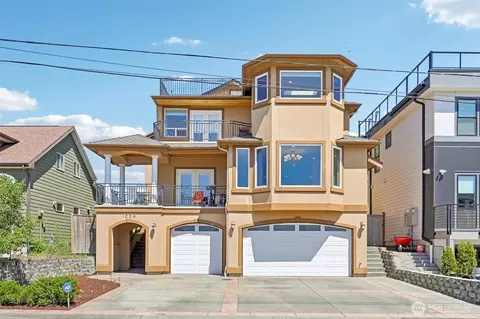 1006 N 28th Pl, Renton, WA 98056