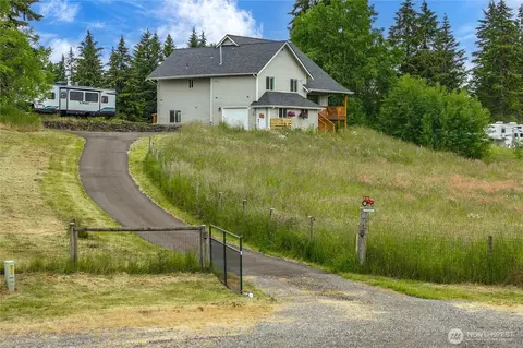 15216 140th Ln SE, Yelm, WA 98597