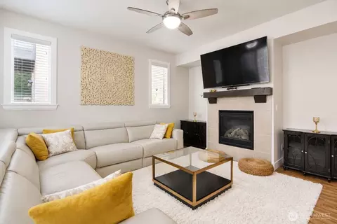 Living - 19607 25th Dr SE, Bothell, WA 98012 photo 1 of 2