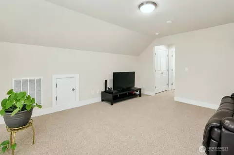 Other - 19607 25th Dr SE, Bothell, WA 98012 photo 6 of 8
