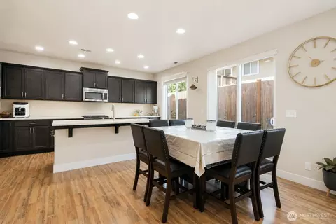 Kitchen - 19607 25th Dr SE, Bothell, WA 98012 photo 3 of 5
