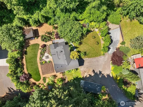 View/Area - 11323 E Riverside Dr, Bothell, WA 98011 photo 1 of 2