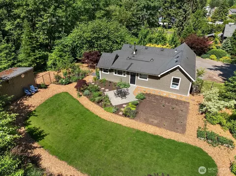 Exterior - 11323 E Riverside Dr, Bothell, WA 98011 photo 12 of 13