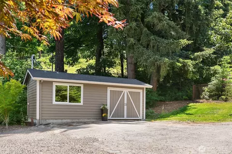 Exterior - 11323 E Riverside Dr, Bothell, WA 98011 photo 13 of 13