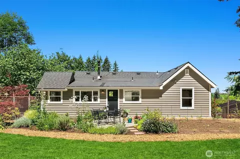 Exterior - 11323 E Riverside Dr, Bothell, WA 98011 photo 7 of 13