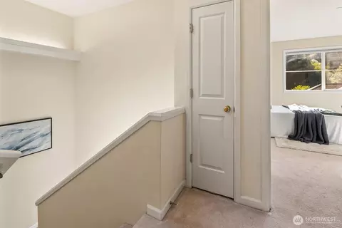 Entry Way - 9804 NE Riverbend Dr #B-101, Bothell, WA 98011 photo 5 of 5