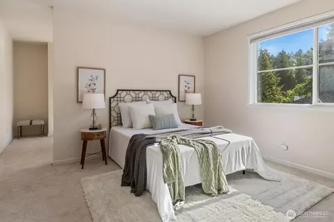 Bedroom - 9804 NE Riverbend Dr #B-101, Bothell, WA 98011 photo 2 of 3