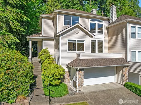 Exterior - 9804 NE Riverbend Dr #B-101, Bothell, WA 98011 photo 2 of 6