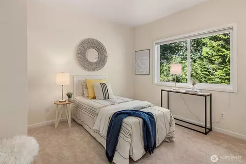 Bedroom - 9804 NE Riverbend Dr #B-101, Bothell, WA 98011 photo 3 of 3