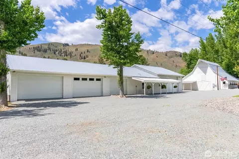Exterior - 3 A Ross Rd, Twisp, WA 98856 photo 10 of 14