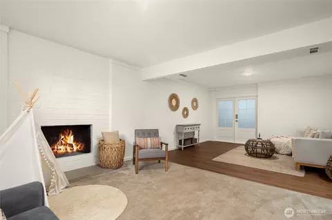 Living - 19011 27th Dr SE, Bothell, WA 98012 photo 7 of 7