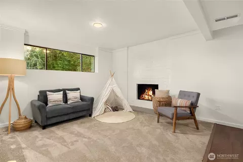 Living - 19011 27th Dr SE, Bothell, WA 98012 photo 5 of 7