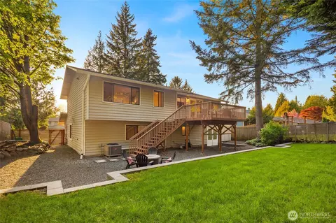 Exterior - 19011 27th Dr SE, Bothell, WA 98012 photo 8 of 9