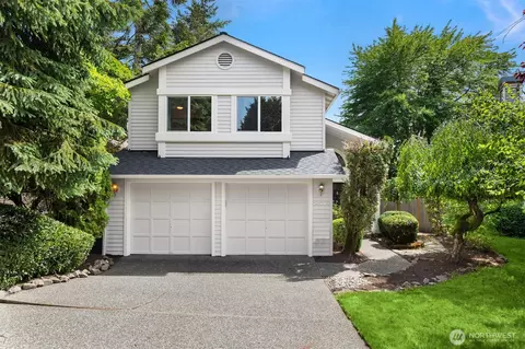 24213 SE 38th Pl, Issaquah, WA 98029