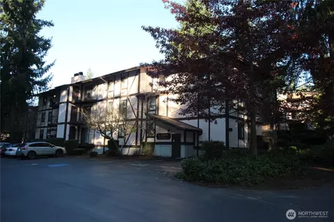 4501 Grandview Dr W #T304, Tacoma, WA 98466