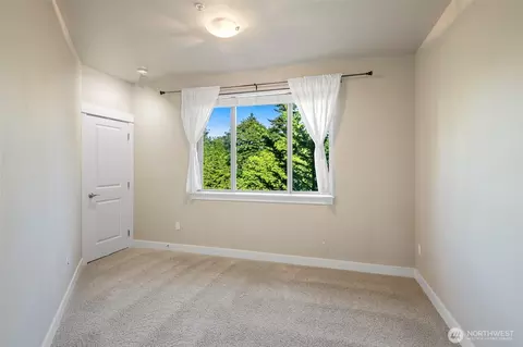 Bedroom - 15730 116th Ave NE #405, Bothell, WA 98011 photo 2 of 3