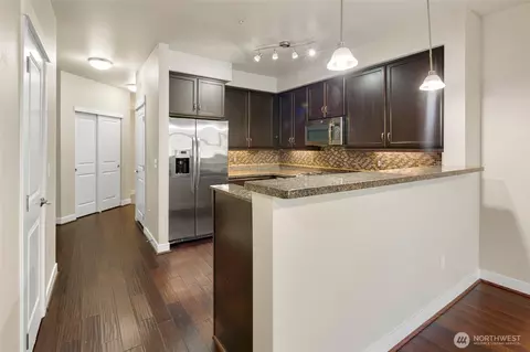 Kitchen - 15730 116th Ave NE #405, Bothell, WA 98011 photo 1 of 5