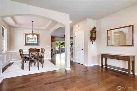 Entry Way - 5913 164th Avenue Ct E, Sumner, WA 98390 photo 1 of 5