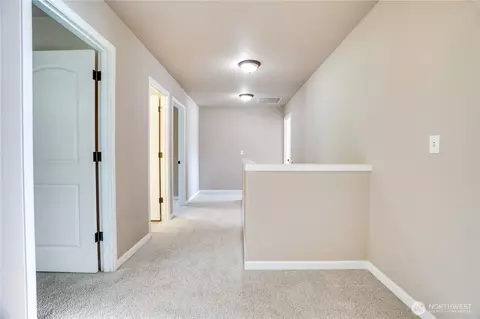 Entry Way - 5913 164th Avenue Ct E, Sumner, WA 98390 photo 4 of 5