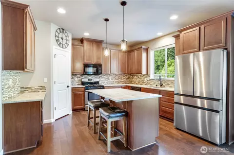 Kitchen - 5913 164th Avenue Ct E, Sumner, WA 98390 photo 1 of 4