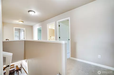 Entry Way - 5913 164th Avenue Ct E, Sumner, WA 98390 photo 5 of 5