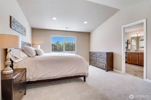 Bedroom - 5913 164th Avenue Ct E, Sumner, WA 98390 photo 1 of 7