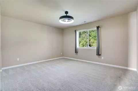 Bedroom - 5913 164th Avenue Ct E, Sumner, WA 98390 photo 4 of 7