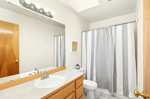 Bath - 15507 Cedar Pl SE, Monroe, WA 98272 photo 1 of 4