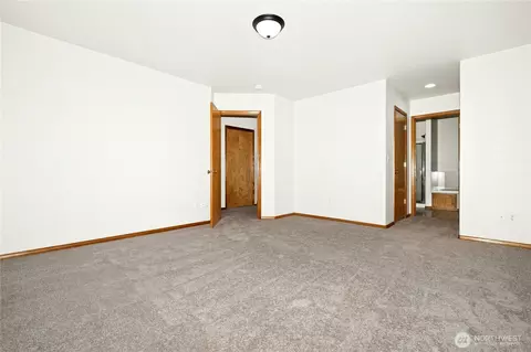Bedroom - 15507 Cedar Pl SE, Monroe, WA 98272 photo 4 of 8