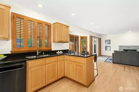 Kitchen - 15507 Cedar Pl SE, Monroe, WA 98272 photo 5 of 5