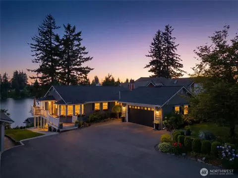 7110 Vandermark Rd E, Bonney Lake, WA 98391