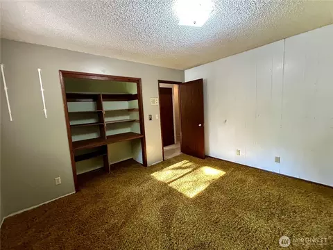 Bedroom - 1191 Towne Rd, Sequim, WA 98382 photo 4 of 7