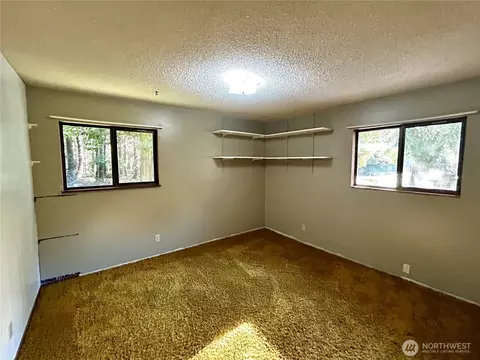 Bedroom - 1191 Towne Rd, Sequim, WA 98382 photo 3 of 7