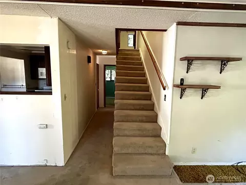 Entry Way - 1191 Towne Rd, Sequim, WA 98382 photo 2 of 2