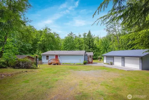 7342 Sunny Ln, Sedro Woolley, WA 98284