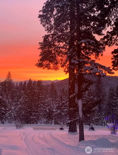 21603 Camp 12 Rd, Leavenworth, WA 98826