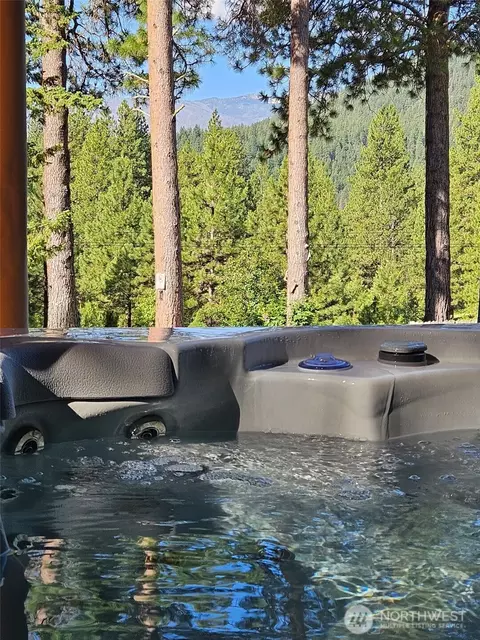 21603 Camp 12 Rd, Leavenworth, WA 98826